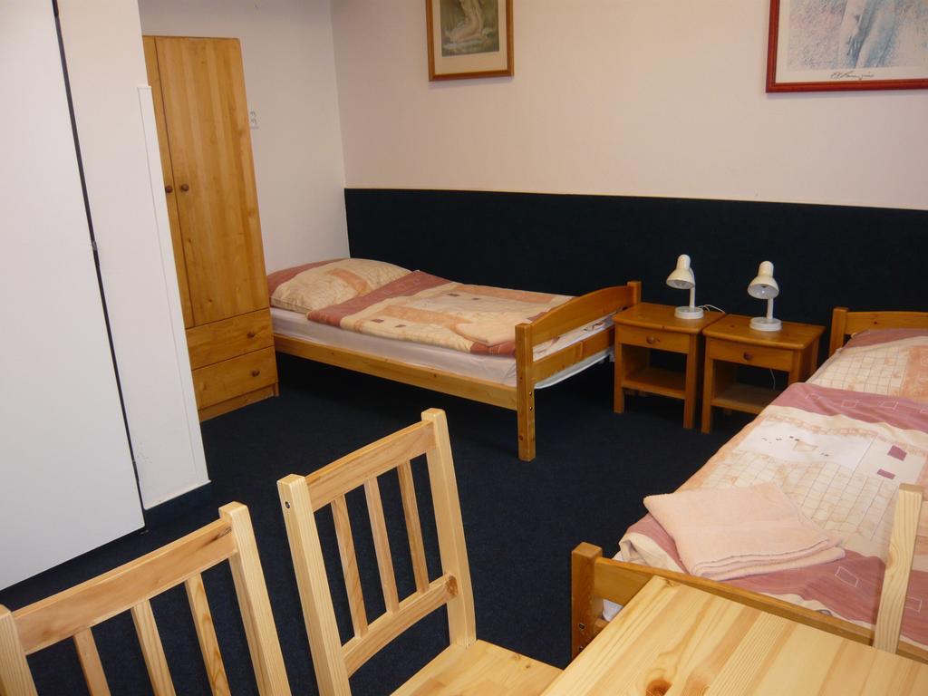 Hotel Hasa Praga Habitación foto